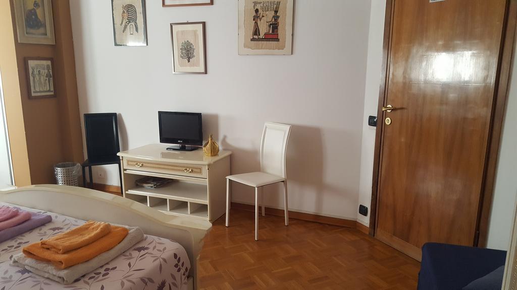 B&B In Arena L' Opera Verona Exterior photo